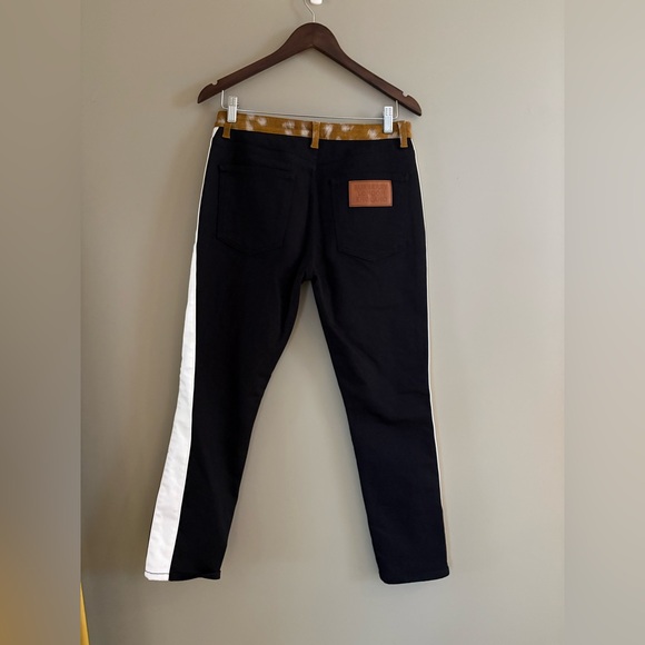 Burberry Black, White & Deer Denim Skinny Midrise - Picture 6 of 7